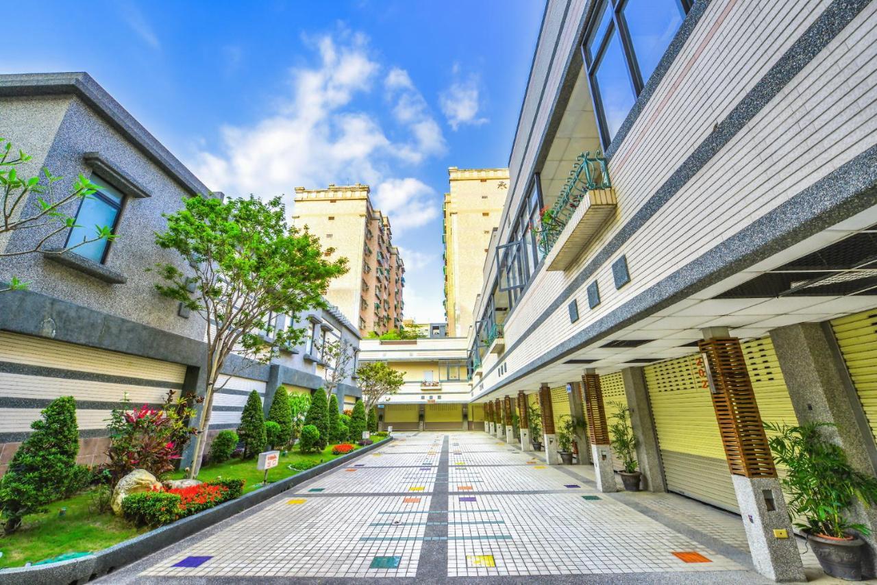 Purple Garden Motel Kaohsiung Exterior foto